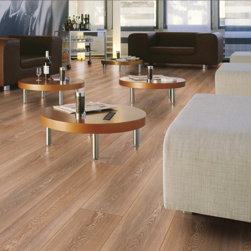 Suelo Laminado Roble Stirling Medium KRONOTEX | AC4 | Tarima Flotante Click | Biselado Natural